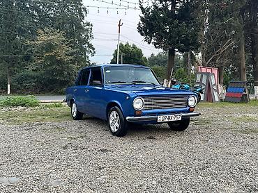 VAZ (LADA): Model: Lada (VAZ) 21011 Kuzov: sedan, 4 qapı Rəng: parlaq göy Nömrə — 9
