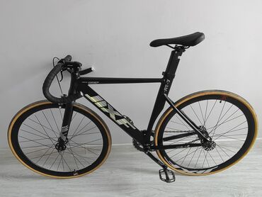 Шоссейные велосипеды: Шоссейный велосипед, Рама M (156 - 178 см), Б/у — 1