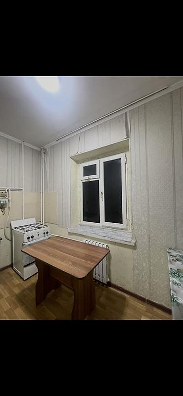 Батирлерди ижарага берүү: 1‑комнатная квартира Планировка и метраж: - Просторная комната с — 2