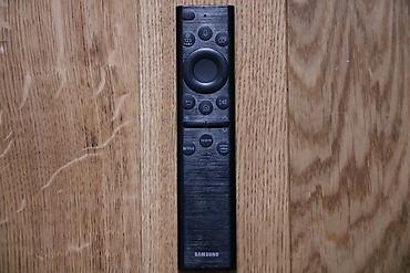 ТВ и видео: Б/у Телевизор Samsung LED экран 70" 4K (3840x2160), Самовывоз — 5