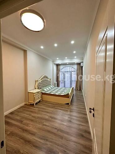 Продажа квартир: 2 комнаты, 76 м², 2 этаж — 5