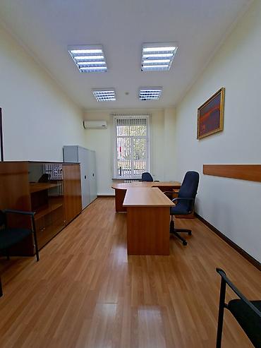 конференц: Сдаю Офис целиком: 300 м², В жилом комплексе, С ремонтом, Первая линия, С отдельным входом, С отдельным санузлом — 9