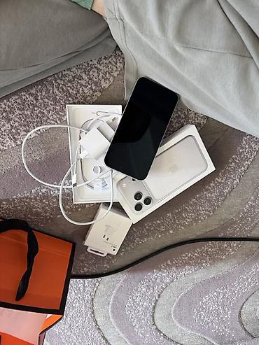 iphone 17 бу: IPhone 17 Pro Max, Новый, 256 ГБ, White Titanium, Зарядное устройство, Чехол, Кабель, 100 % — 5