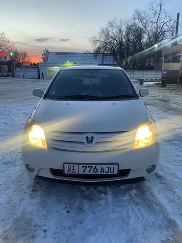 Toyota: Toyota ist: 2003 г., 1.3 л, Автомат, Бензин, Хэтчбэк