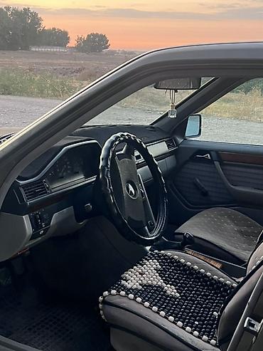 porter 4x4: Mercedes-Benz E-Class: 1992 г., 2.3 л, Седан — 2