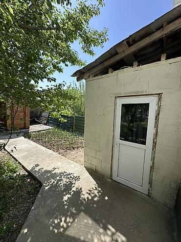 Продажа коттеджей и домов: 🏡 Үй сатылат | Ала-Тоо 3 📍 Район: Ала-Тоо 3 📐 Жер тилкеси: 4,5 сотых — 3