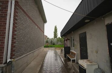 продаю дом беш кунгой: Дом, 220 м², 7 комнат, Риэлтор, Евроремонт