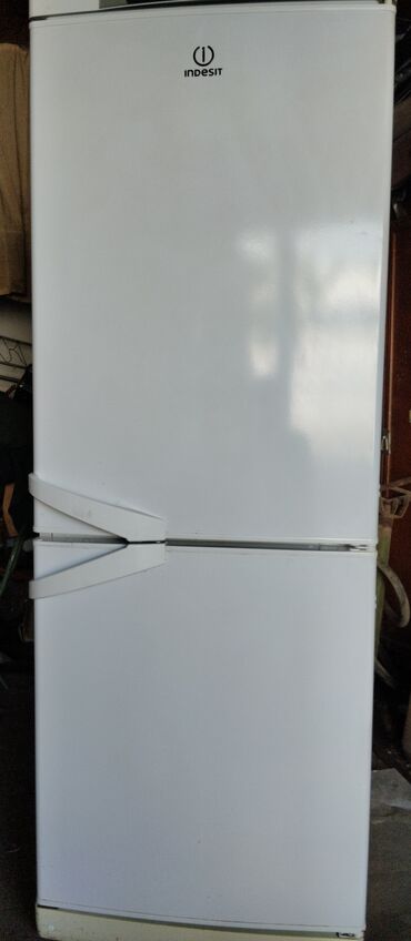 Другая бытовая техника: Продам холодильник Indesit в хорошем состоянии at lalafo.kg Другая бытовая техника: Продам холодильник Indesit в хорошем состоянии