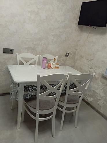 Столы и стулья: Stol,4 stulla satılır 250 azn( bir ay əvvəl alınıb 350 azn) demək olar — 1