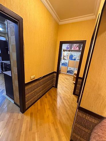 7ci mk: Mənzil – 3 otaqlı, tam yaşayış üçün zövqlə planlaşdırılmış. Geniş — 1
