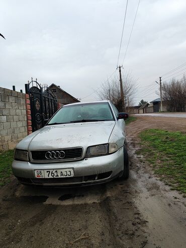 Audi: Audi A4: 1994 г., 1.8 л, Механика, Газ, Седан