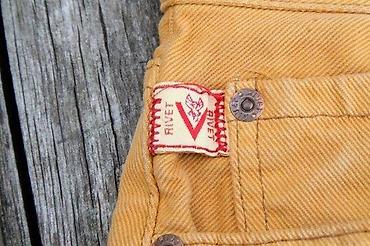 Farmerke: ORIGINAL LEVIS Belgien i RIVET U.S.A. farmerke. Cena za komad ORIGINAL — 7