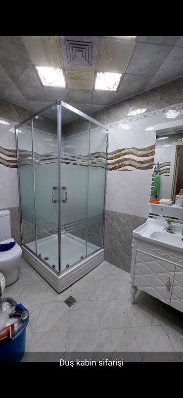 Duş kabinaları, arakəsmələr: Yeni Üstü açıq kabina, Künc üçün, Pulsuz çatdırılma — 24