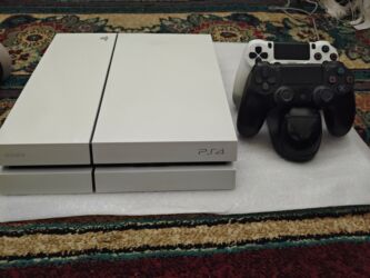 купить монитор изогнутый: PlayStation 4 Fat (White) — 512 ГБ + 2 джойстика + зарядная станция