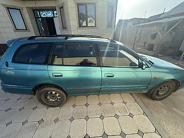 Унаа: Toyota Carina: 1997 г., 1.8 л, Кол менен иштөөчү, Газ, Универсал — 4