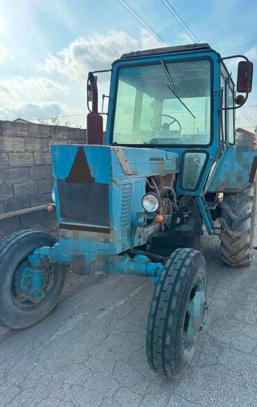 Traktorlar: Belarus MTZ 82 qabağ çəkən normal vəziyyətdədir arxa təkərlər yaxşı