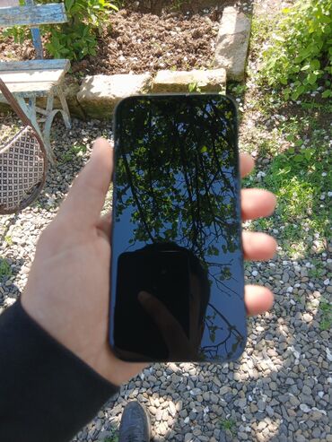 iphone 16 bakıda: IPhone 16, 128 GB, Black Titanium