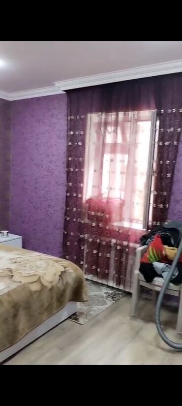 Həyət evləri və villaların satışı: Bakıxanov qəs. 3 otaqlı, 100 kv. m, Orta təmir — 4