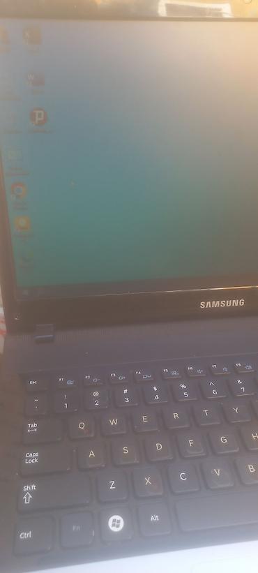 samsung 2011: Samsung noutbuk - Brend/model: Samsung (klaviatura üzərində Windows — 1