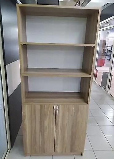 ev saatları: Açıq rəng taxta fakturalı çoxfunksiyalı rəf-dolab kombinasiyası. - — 1