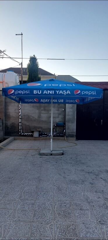 Boçkalar və çəlləklər: Çətirin eni 3 metr, uzunluğu 3 metrdir. Hündürlüyü 2 metr 80 sm dir