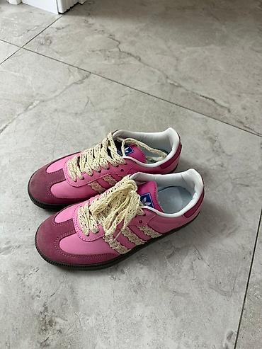 samba: Кроссовки Adidas Samba в ярком розовом цвете с декоративными — 2