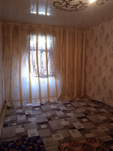3 х комнатная квартира в джалал абаде в Кыргызстан | Продажа квартир: 2 комнаты, 69 м², Общежитие и гостиничного типа, 1 этаж, Без ремонта, Электрическое отопление