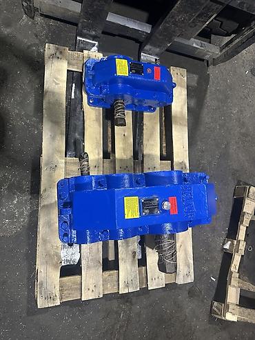 Электродвигатели: Редукторы и мотор-редукторы промышленного назначения Описание: - — 2