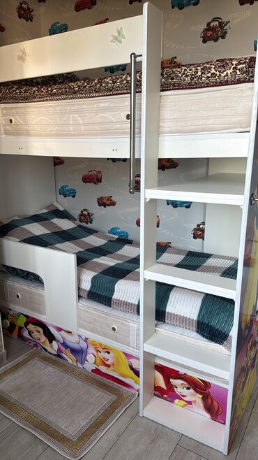 Oğlan və qız üçün, Çarpayı, Matras ilə, Siyirməli, Laminat