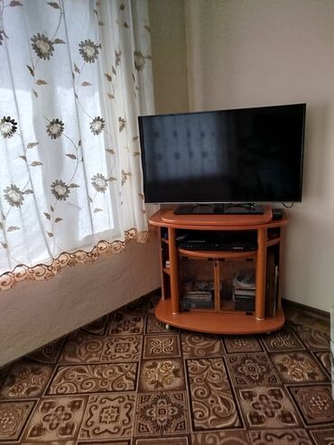 большой плазменный телевизор: Телевизор вместе с подставкой в хорошем состоянии цена договорная