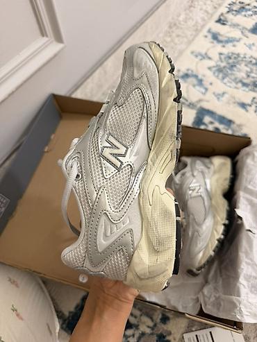 ray ben: Кроссовки, 38, New Balance, Новый, цвет - Серебристый, Бесплатная доставка — 3