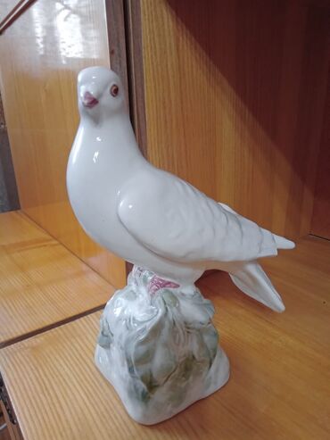 Статуэтки: Фарфоровые Статуэтки ЛФЗ Лось - 1500 сом Пушкин- 1500 сом сломано — 5