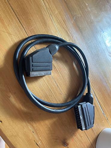 SCART–SCART kabeli - Qoşulma: 21-pin SCART (hər iki ucu eyni) -