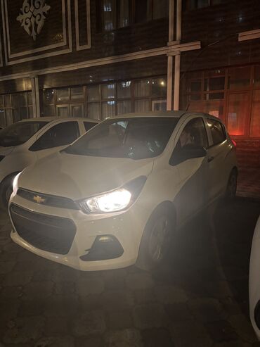 chevrolet kamaro: Chevrolet Spark: 2017 г., 1 л, Автомат, Бензин, Хэтчбэк