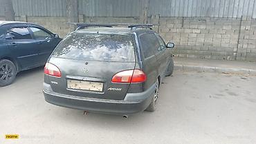 prius plus: Toyota Avensis: 2001 г., Универсал — 4