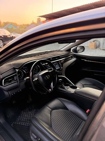 Продажа авто: Toyota Camry: 2019 г., 2.5 л, Автомат, Бензин, Седан — 4