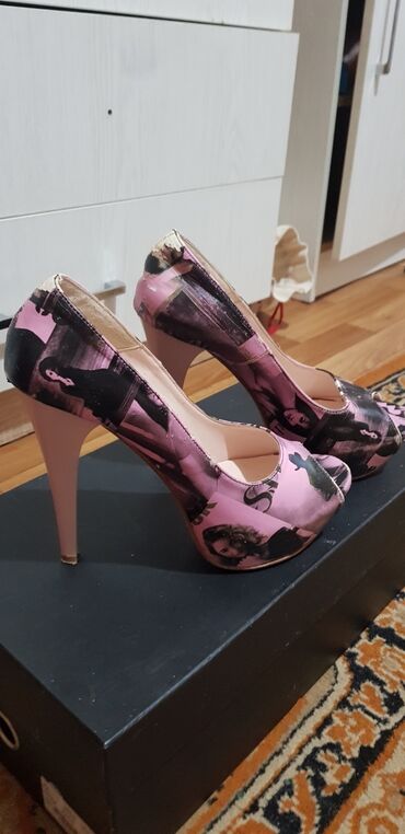 Туфли: Продаю классные осень зима сапоги пару раз только одевала. женские — 11