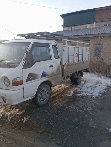 Hyundai: Hyundai Porter: 2000 г., 2.6 л, Механика, Дизель, Бус