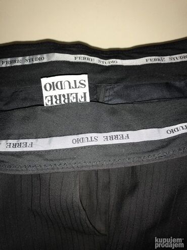 Pantalone: Original GIANFRANCO FERRE letnje pantalone 33 NOVE 100% cotton Made na lalafo.rs — 6 Pantalone: Original GIANFRANCO FERRE letnje pantalone 33 NOVE 100% cotton Made — 6