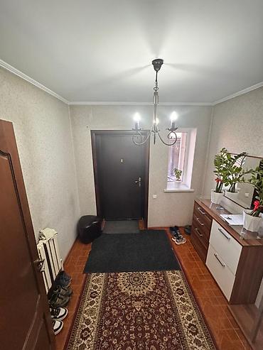 Продажа коттеджей и домов: Продаётся 2-этажный дом с жилым цокольным этажом. В жм Кок-Жар . 📍 — 10