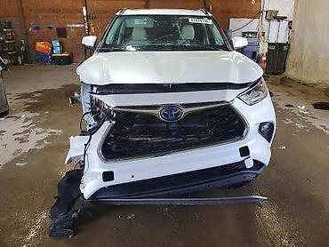 inter: Toyota Highlander: 2023 г., 2.5 л, Автомат, Гибрид — 1