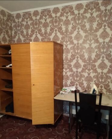 улан мкр квартира: 1 комната, 35 м², 105 серия, 1 этаж, Старый ремонт