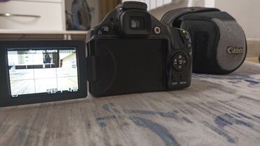 Фотоаппараты: Продаю фотоаппарат Canon Sx40hs Состояние:Хорошее и рабочее В