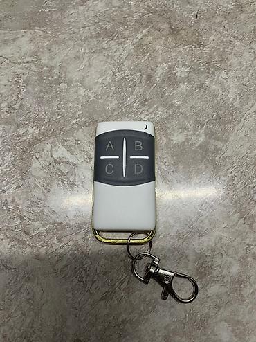 Пульты для ворот и шлагбаумов: Пульт для ворот Универсальные 4‑кнопочные брелоки-пульты — 4