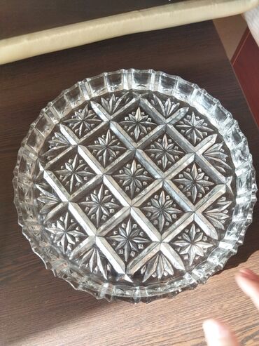 Çaydanlar və qəhvədanlar: Şüşə/kristal dekorativ boşqab (sini) - Material: qalın şüşə (kristal