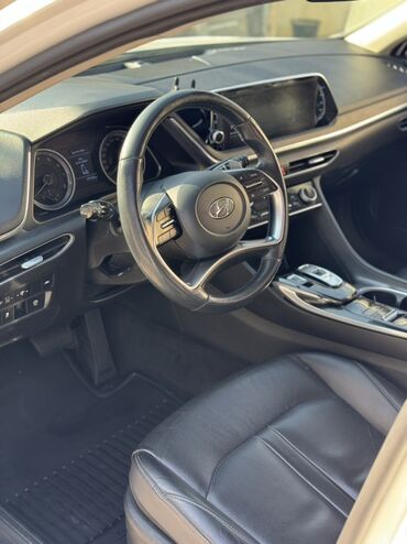 Hyundai: Hyundai Sonata: 2019 г., 2 л, Газ, Седан — 6