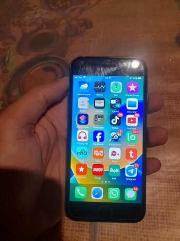 iphone yevlax: IPhone 8