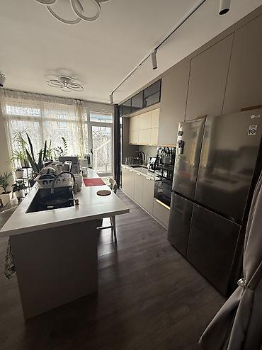 Продажа коттеджей и домов: 🏡 Срочно! Продаётся двухэтажный дом с подвальным помещением. 📐 at lalafo.kg — 4 Продажа коттеджей и домов: 🏡 Срочно! Продаётся двухэтажный дом с подвальным помещением. 📐 — 4