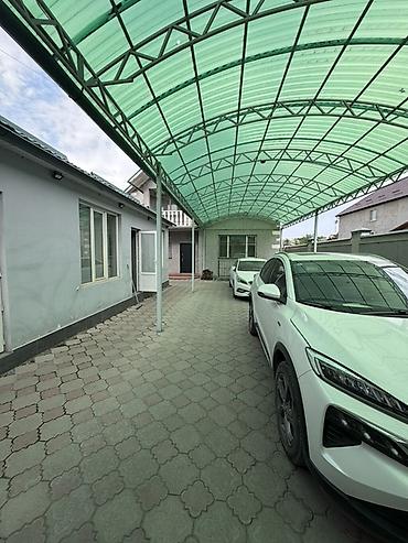 Продажа коттеджей и домов: Продается 
большой дом 
2 х этажный 
Цена 395.000 — 2