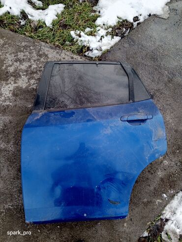 фит кузов: Задняя левая дверь Honda 2003 г., Б/у, цвет - Синий